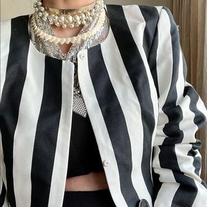 SOLD🐰Arrabella Pollen Vintage Jacket